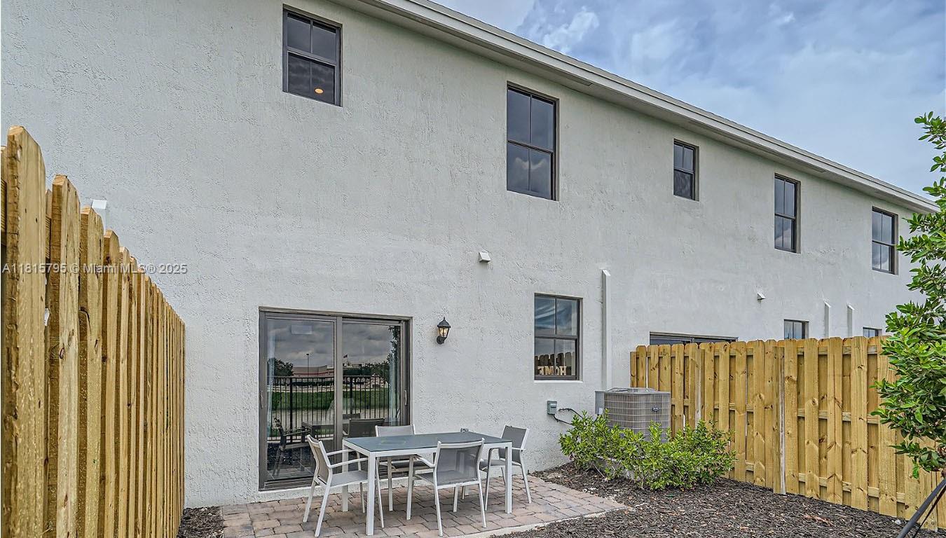 1491 NE 3rd Avenue, Florida City, Florida image 25
