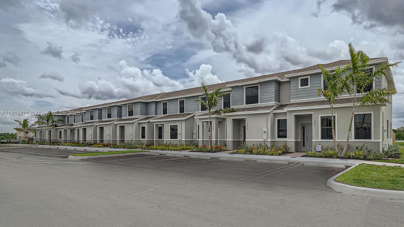 1455 NE 3rd Avenue, Florida City, Florida image 3