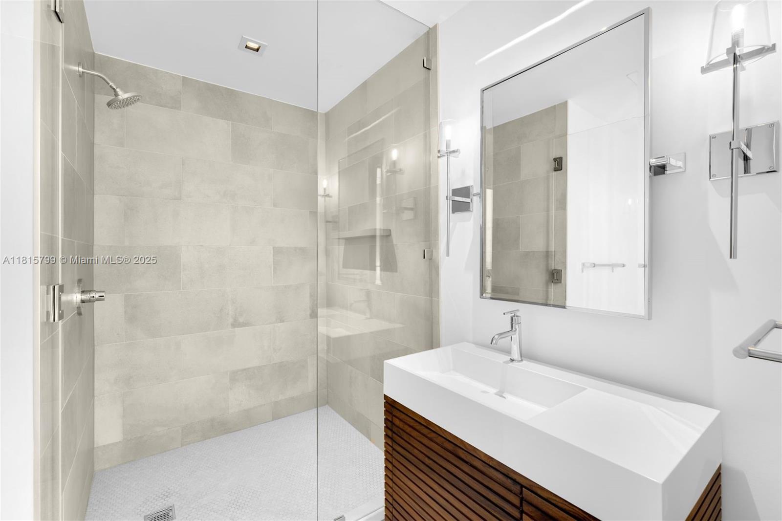 788 NE 23rd St #2501, Miami FL 33137