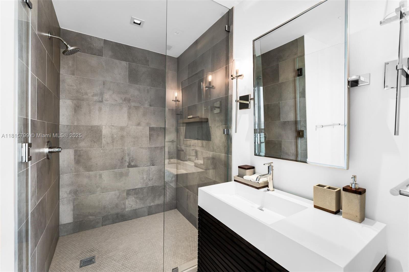 788 NE 23rd St #2501, Miami FL 33137