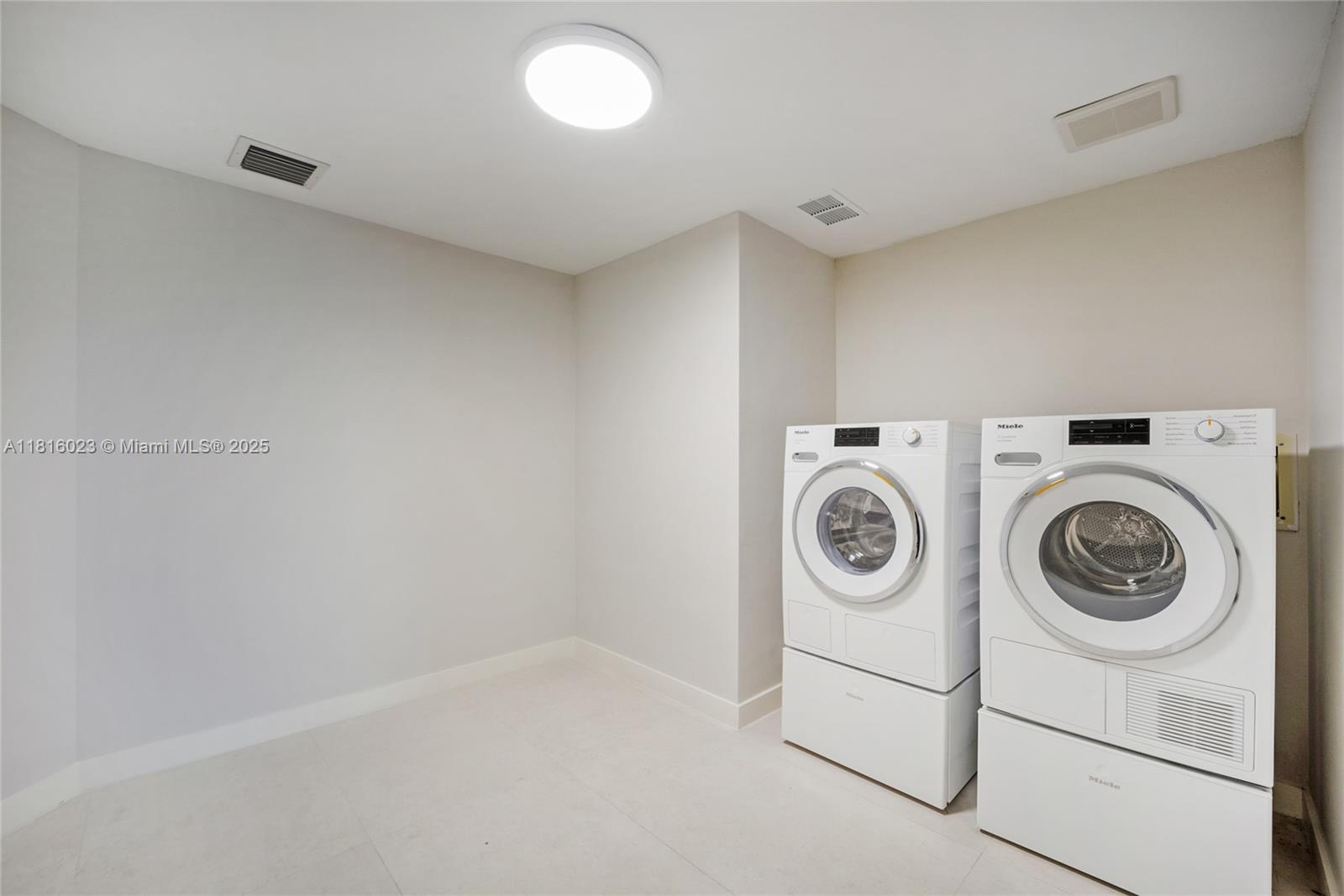 251 Crandon Blvd #1037, Key Biscayne FL 33149