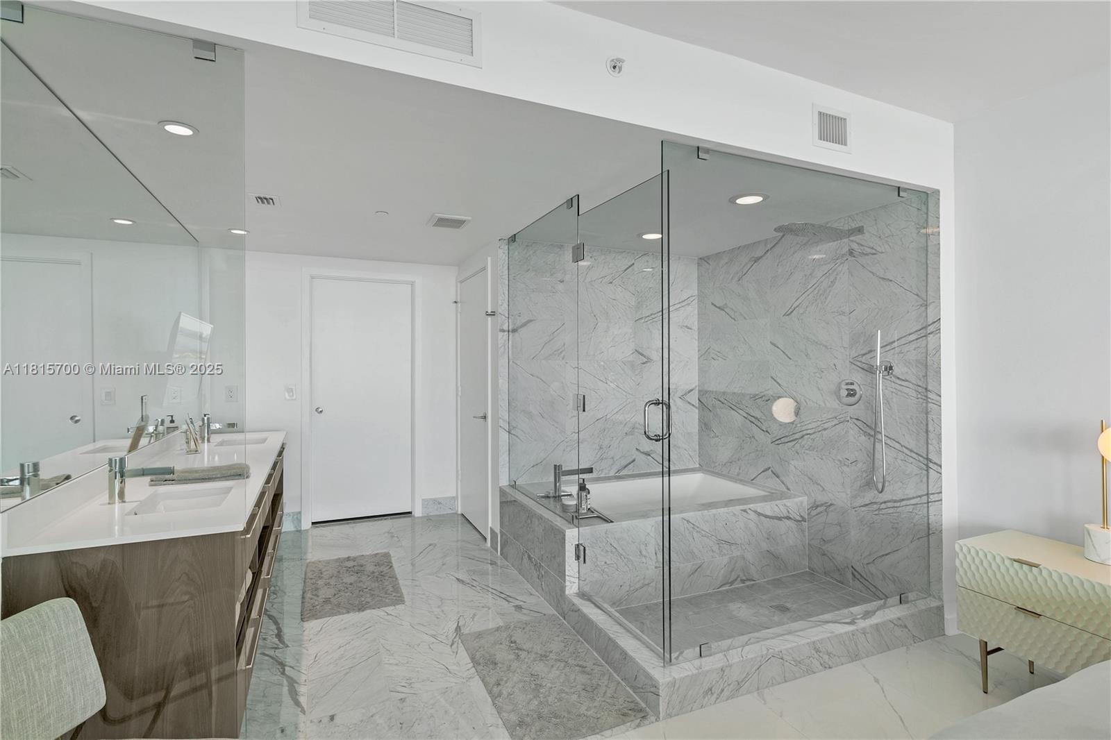 3131 NE 7th Ave #2903, Miami FL 33137