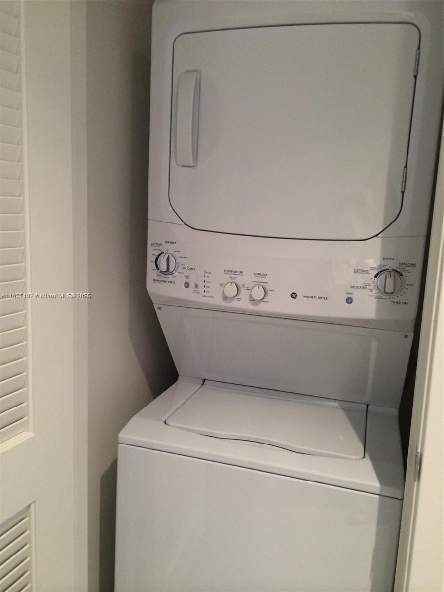 1100 S MIAMI AV #2306, Miami FL 33130