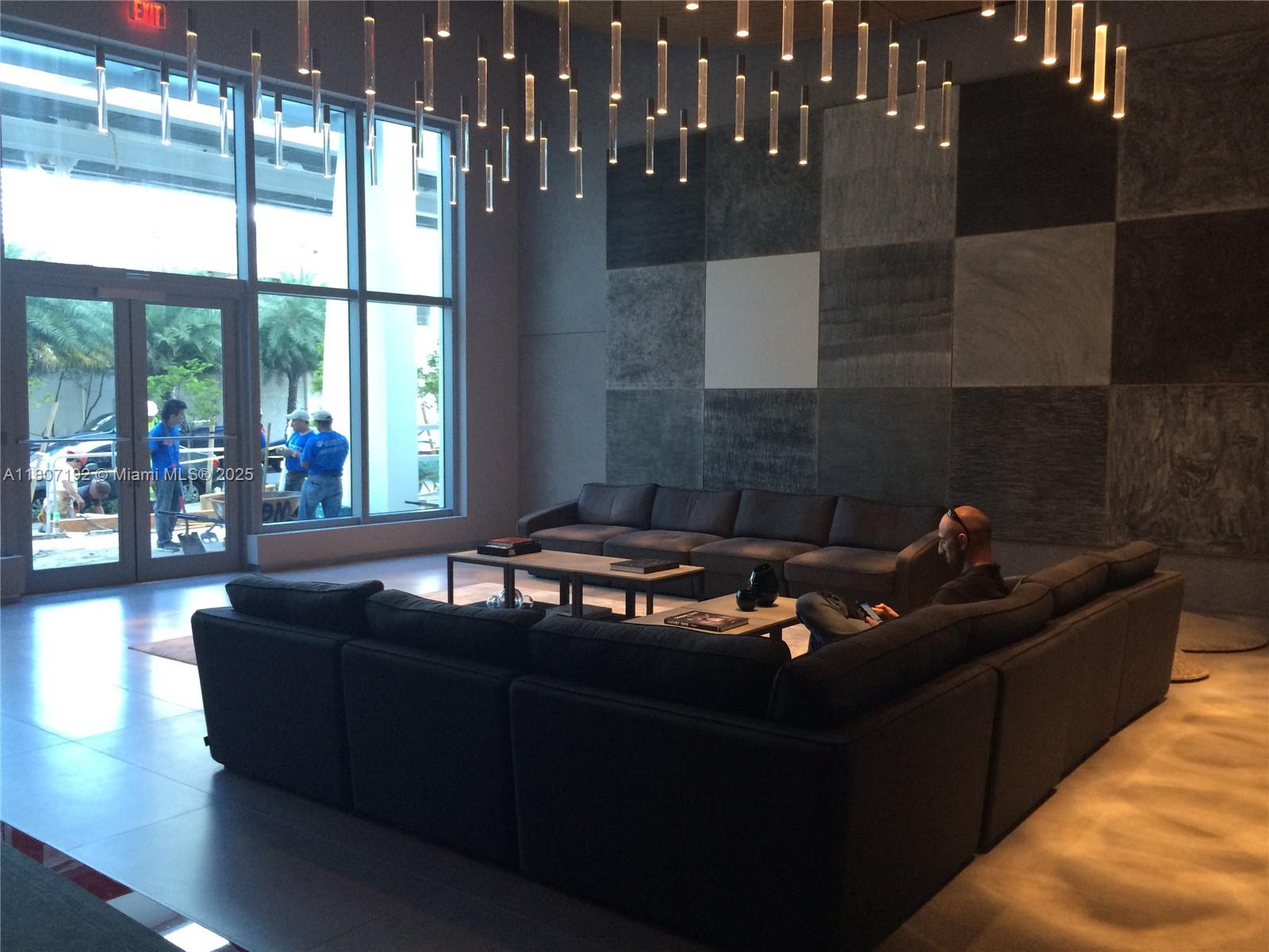 1100 S MIAMI AV #2306, Miami FL 33130