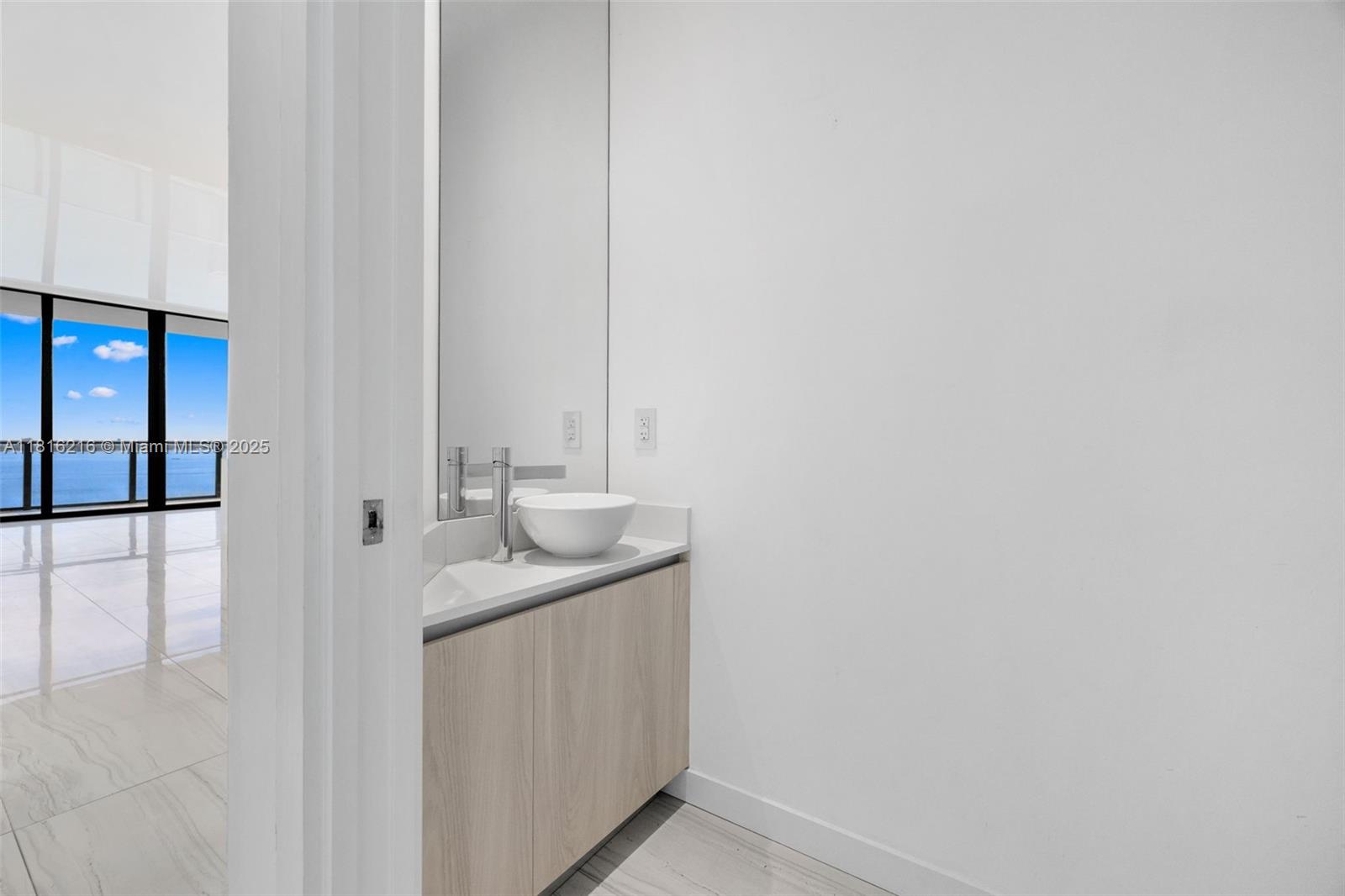 480 NE 31 Street #1801, Miami FL 33137