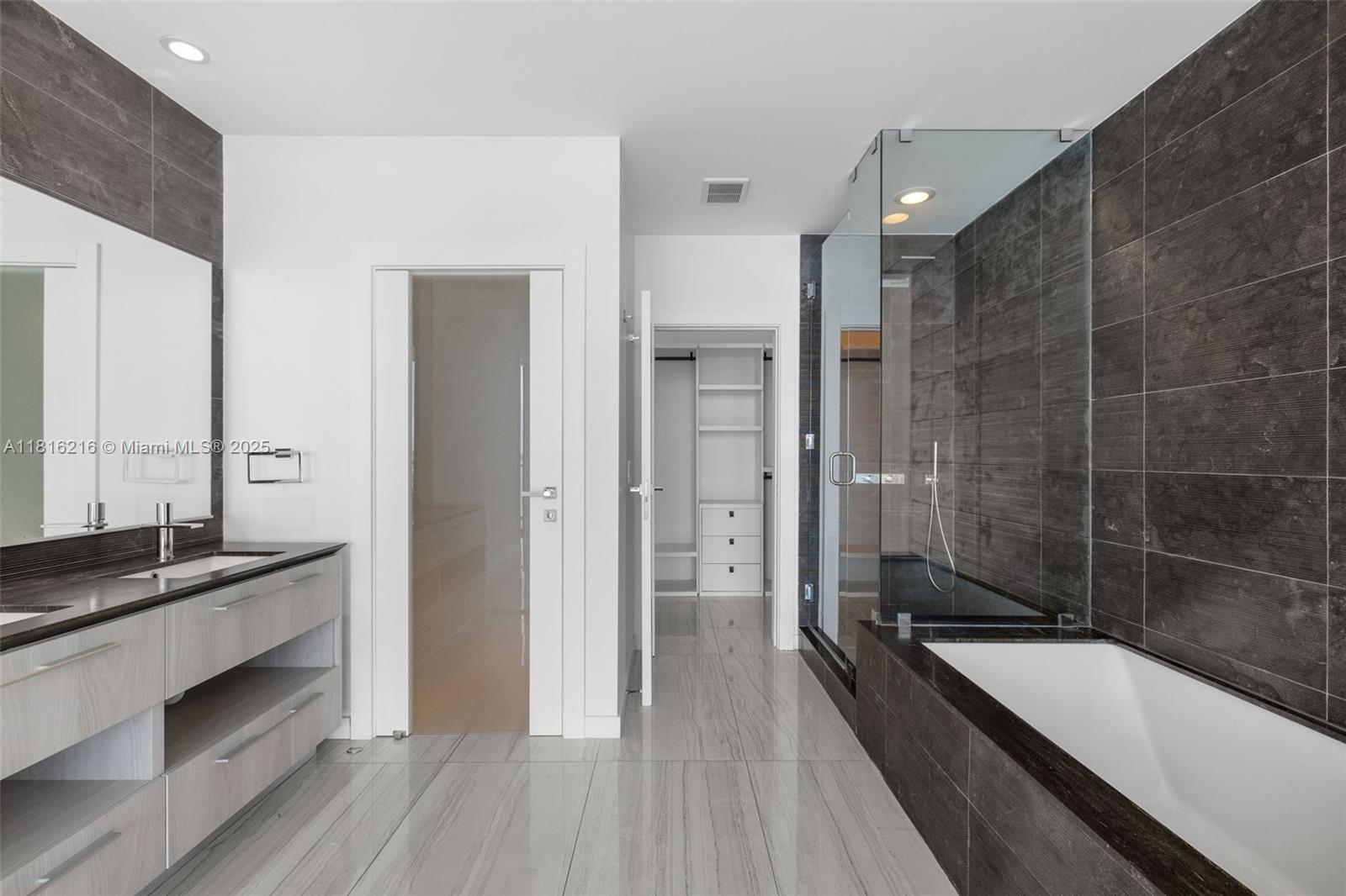 480 NE 31 Street #1801, Miami FL 33137