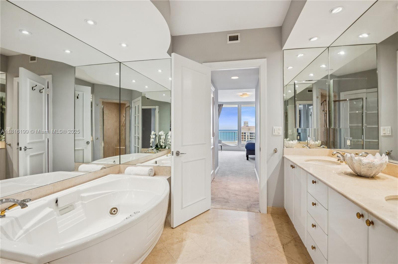 781 Crandon Blvd #1802, Key Biscayne FL 33149