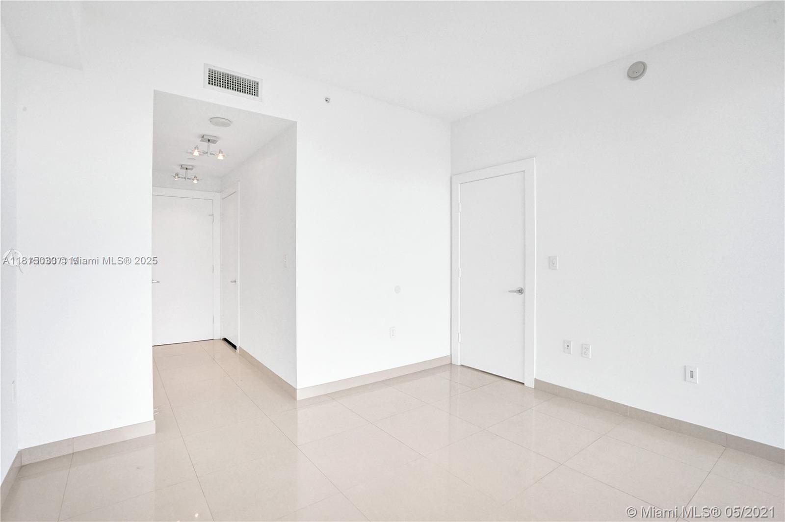 900 Biscayne Blvd #1905, Miami FL 33132