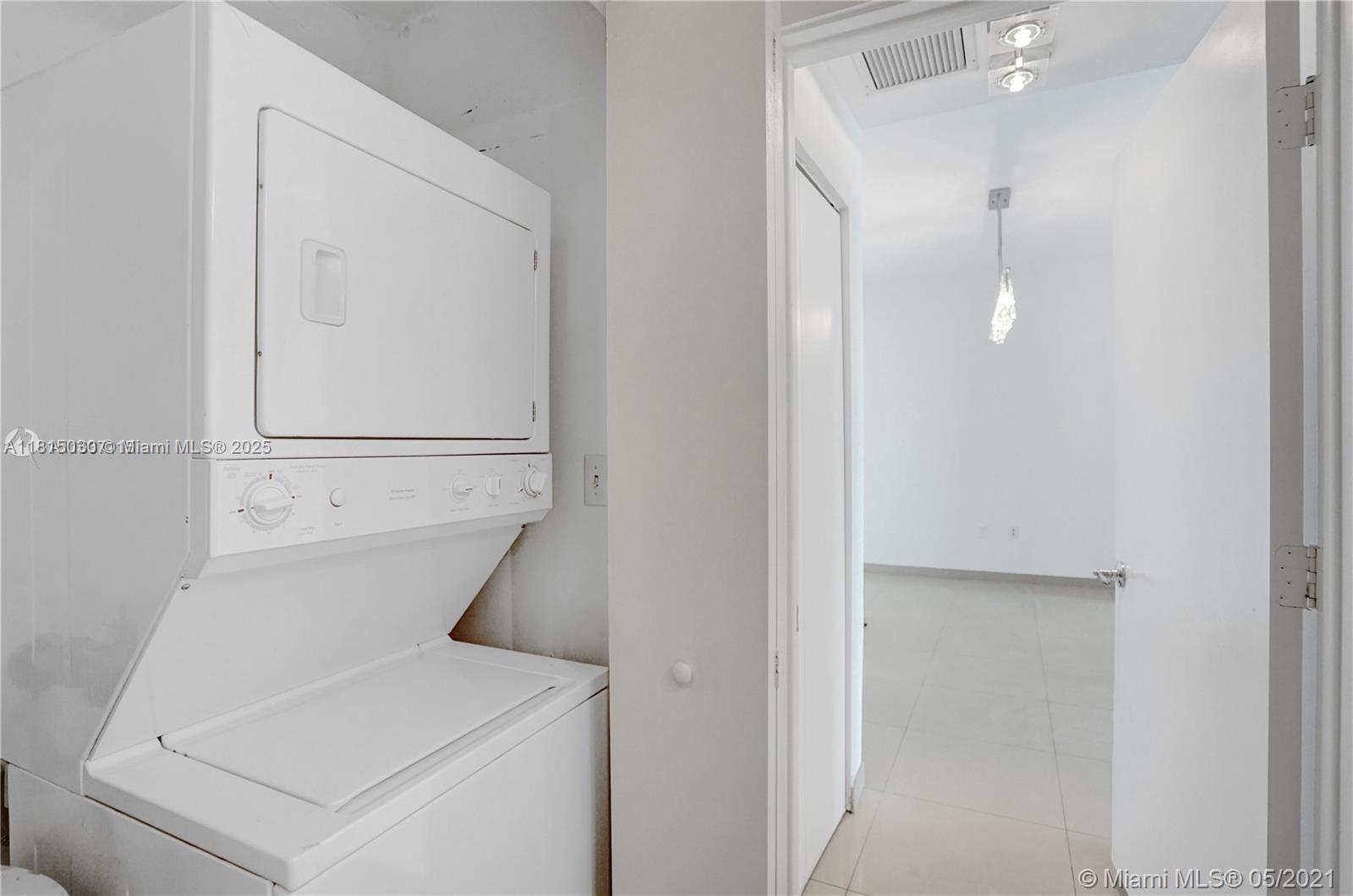 900 Biscayne Blvd #1905, Miami FL 33132
