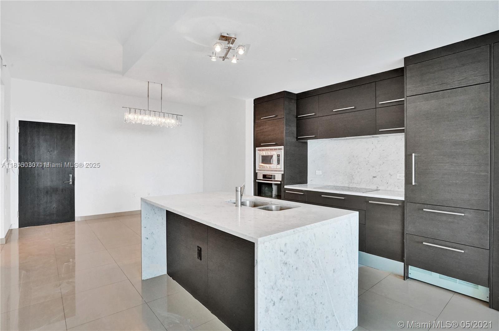 900 Biscayne Blvd #1905, Miami FL 33132
