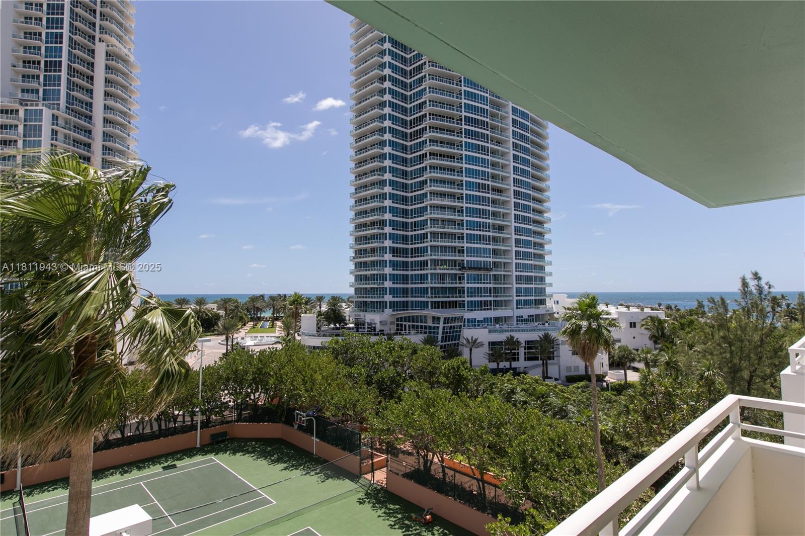 400 S Pointe Dr #606, Miami Beach FL 33139