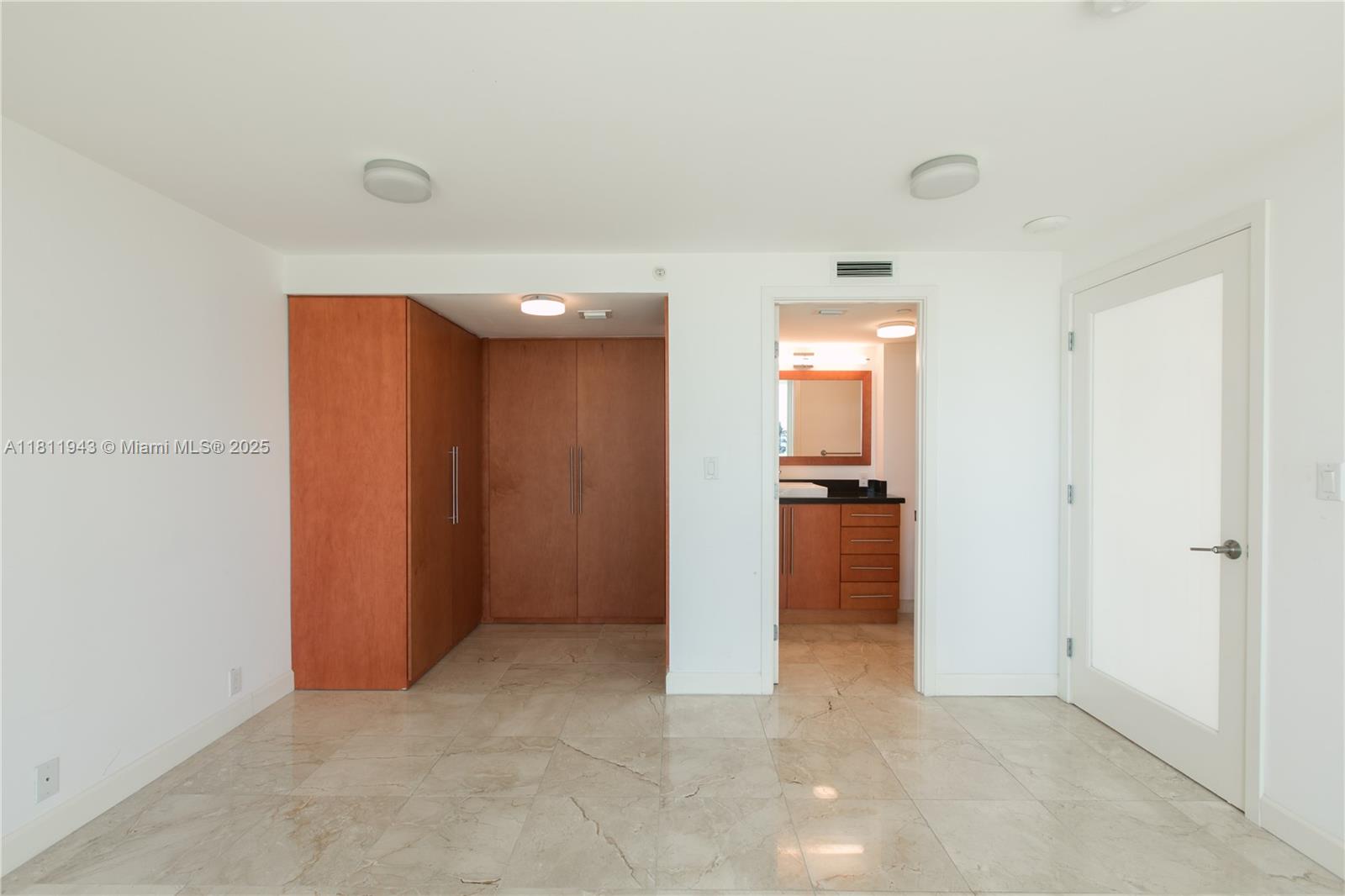 400 S Pointe Dr #606, Miami Beach FL 33139