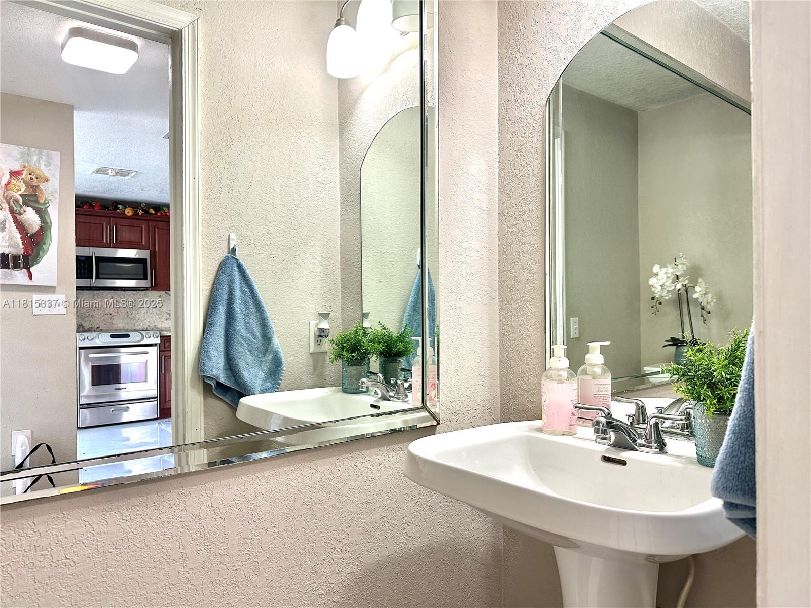 19021 NW 52nd Ct, Miami Gardens, Florida image 16