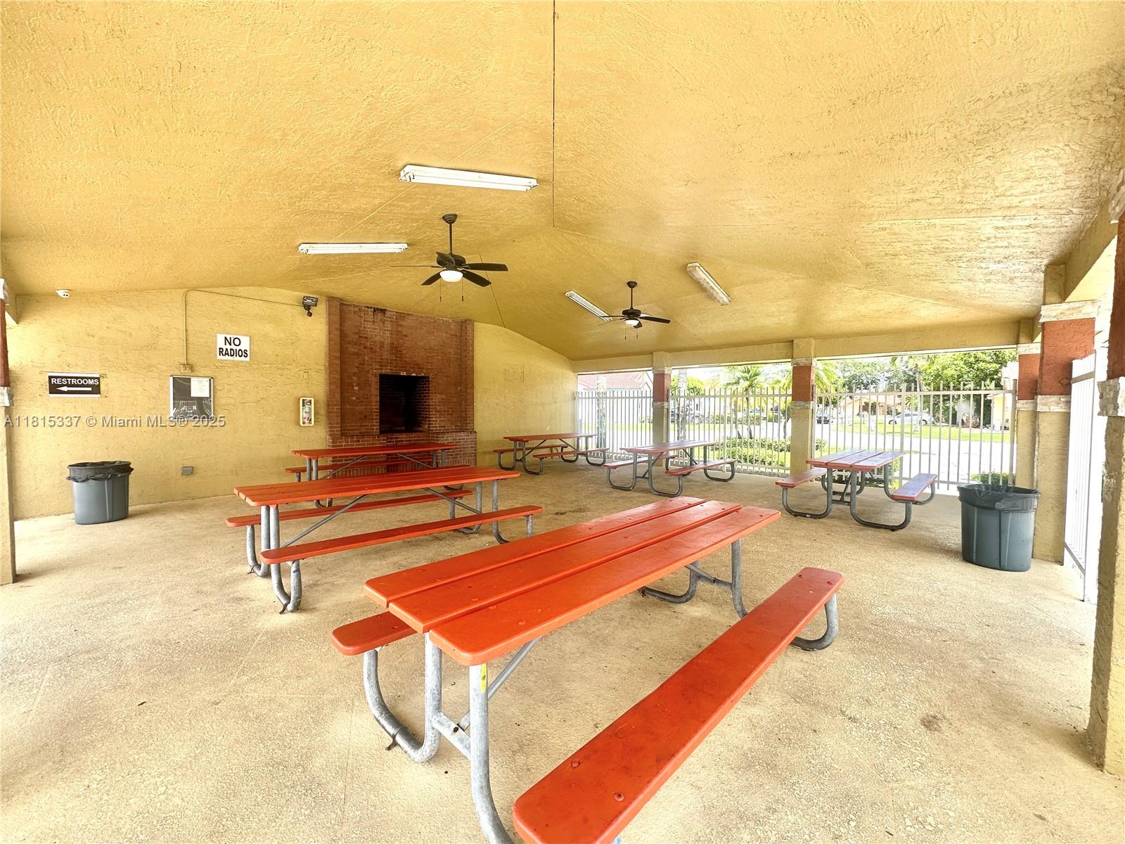 19021 NW 52nd Ct, Miami Gardens, Florida image 43