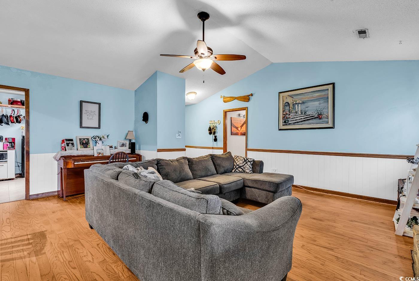 405 Flagstone Dr.