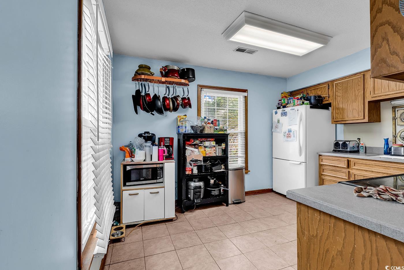 405 Flagstone Dr.