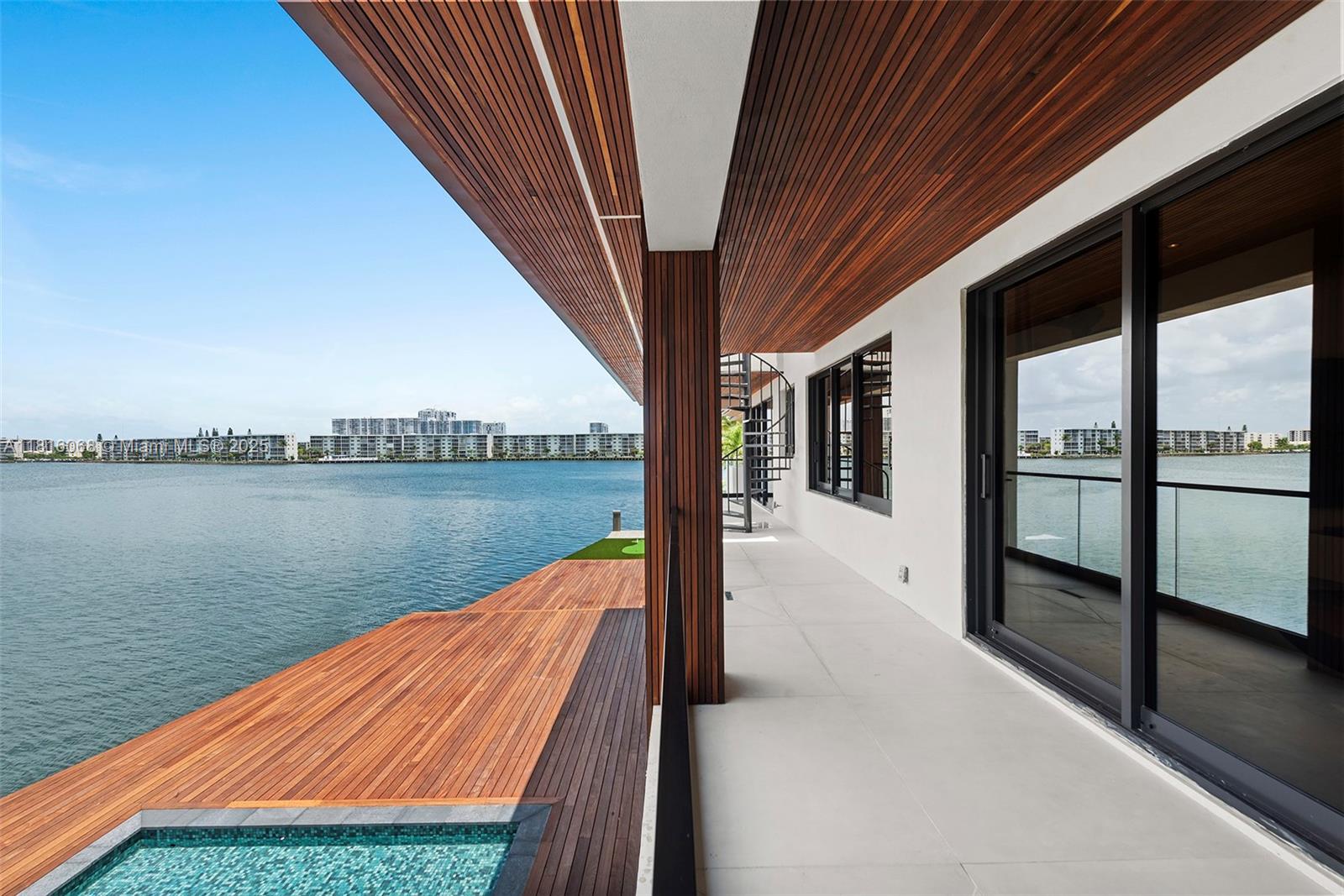 3209 NE 169th St, North Miami Beach, Florida image 3