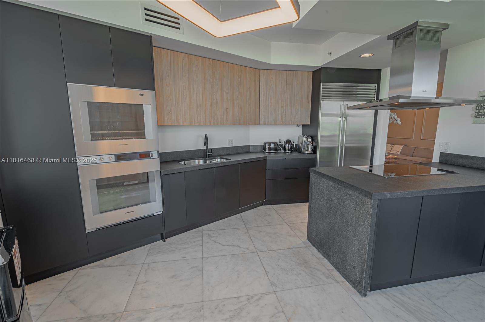 18201 Collins Ave #1201, Sunny Isles Beach FL 33160