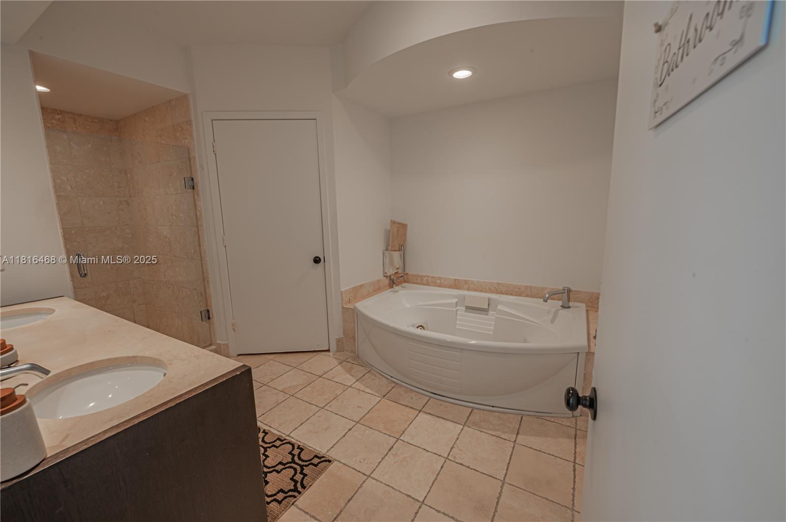 18201 Collins Ave #1201, Sunny Isles Beach FL 33160