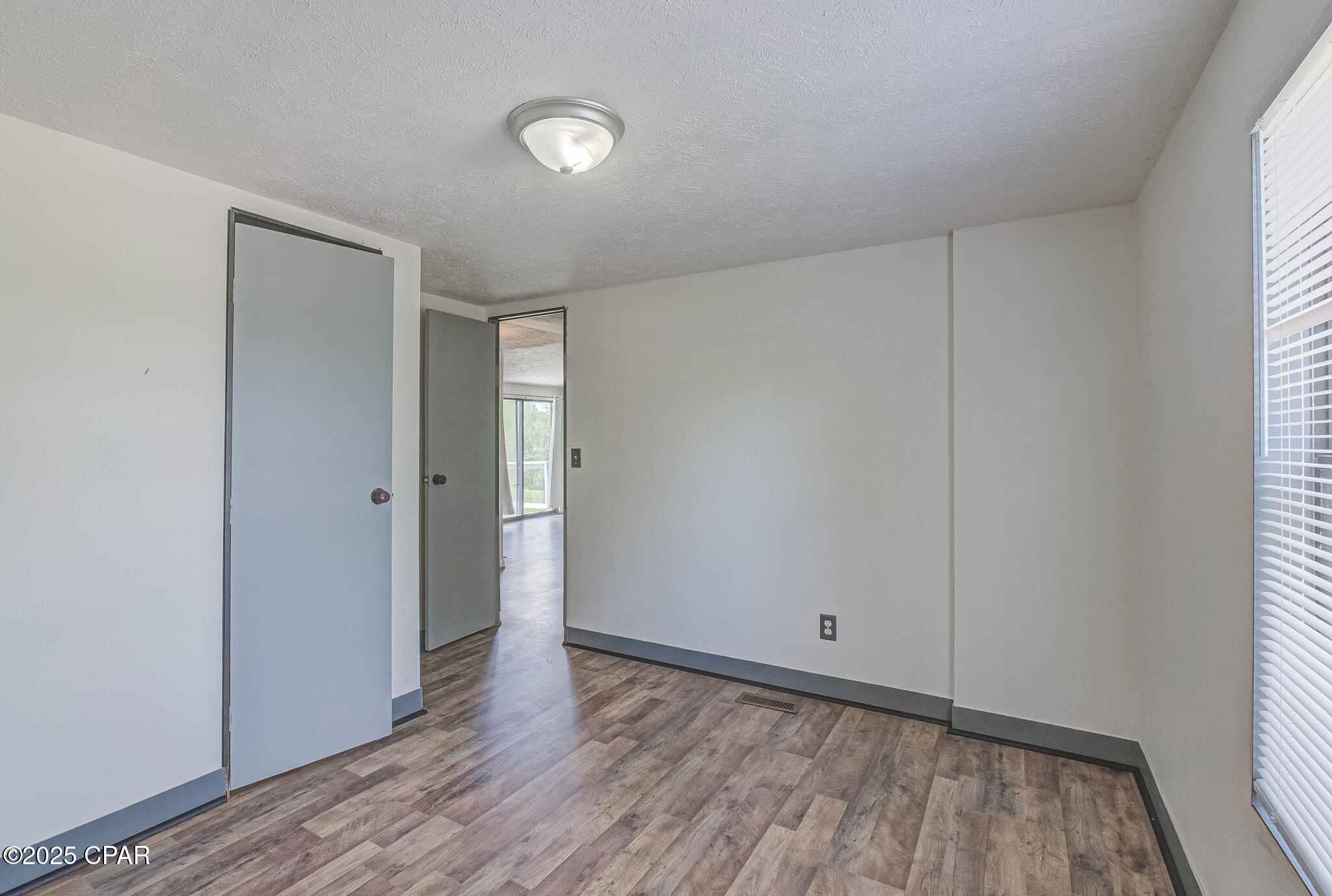 6702 Oakenshaw Drive, Youngstown, Florida image 39