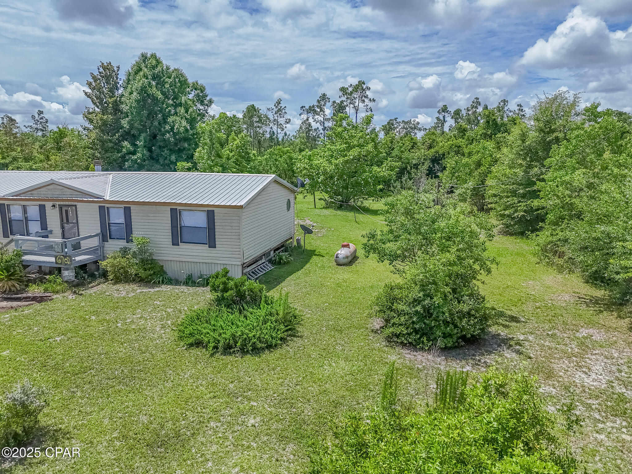 6702 Oakenshaw Drive, Youngstown, Florida image 6