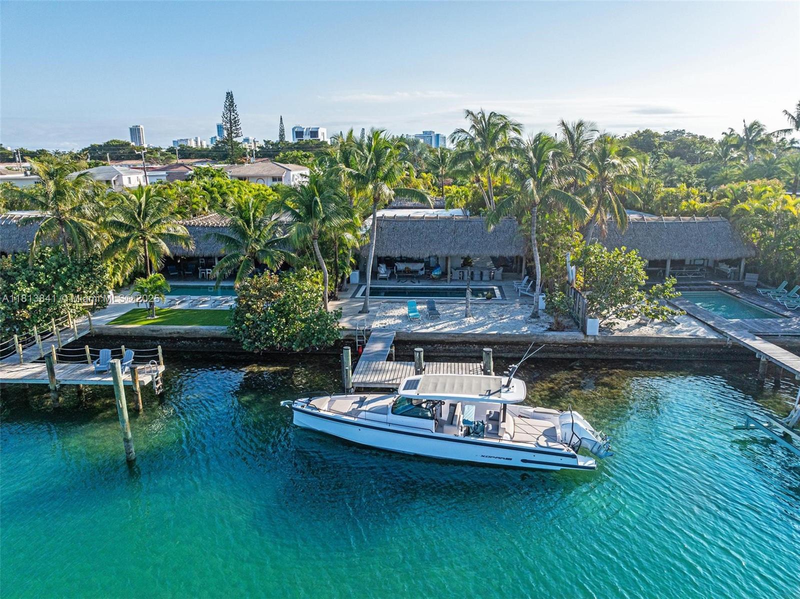 House for Sale in Miami Beach, FL