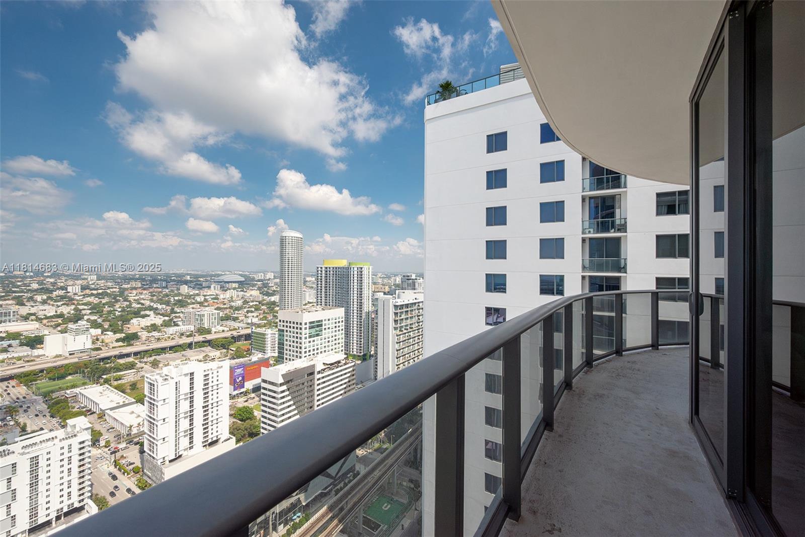 55 SW 9th St #4208, Miami FL 33130
