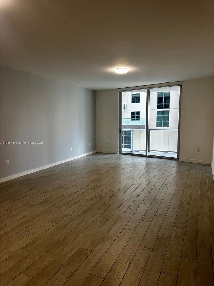 1010 SW 2nd Ave #1005, Miami FL 33130