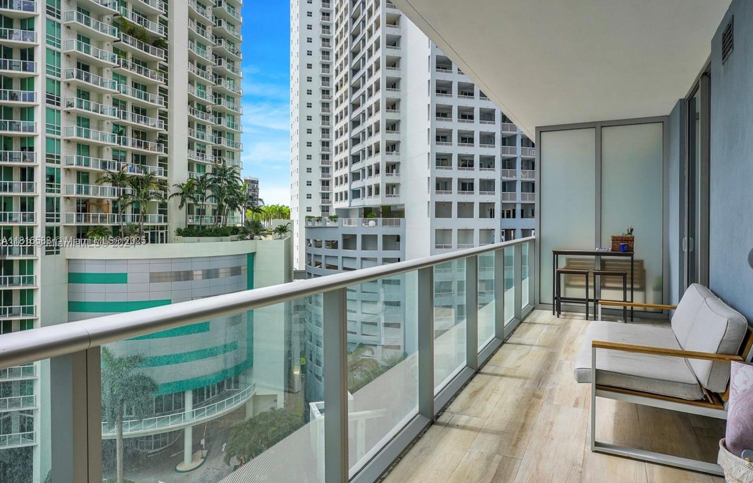 1300 Brickell Bay Dr #906, Miami FL 33131
