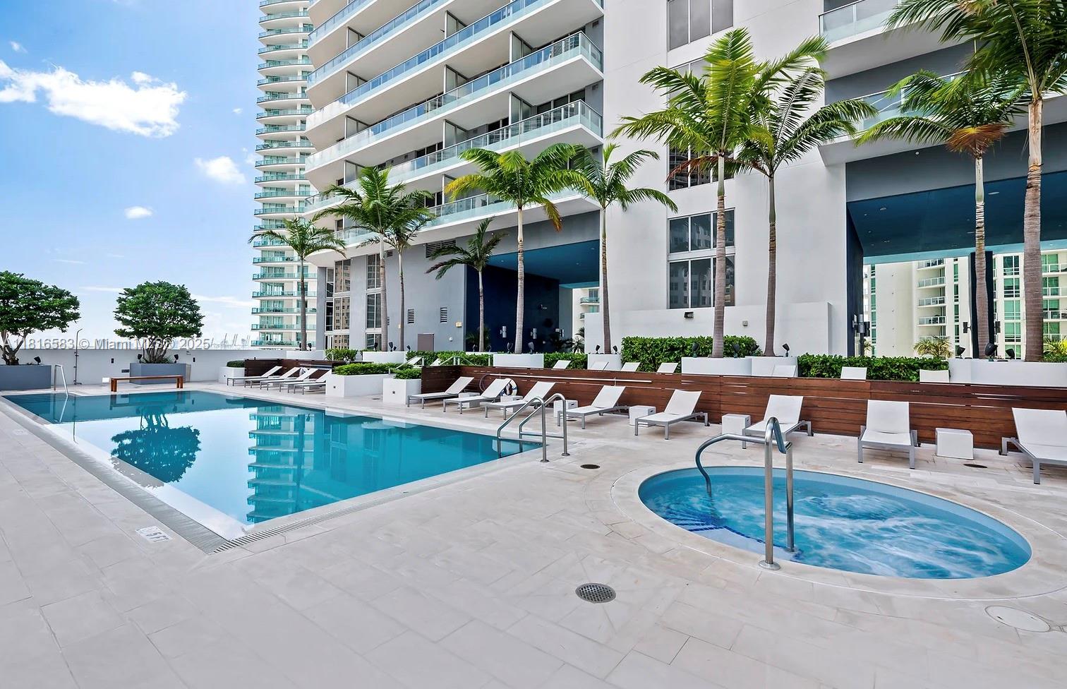 1300 Brickell Bay Dr #906, Miami FL 33131