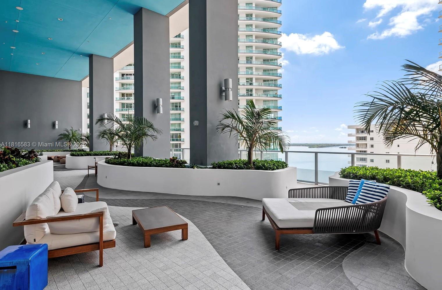 1300 Brickell Bay Dr #906, Miami FL 33131