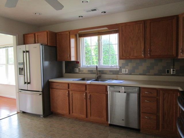 384 Hickory Grove Cir