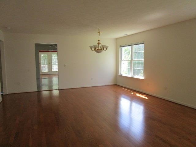 384 Hickory Grove Cir