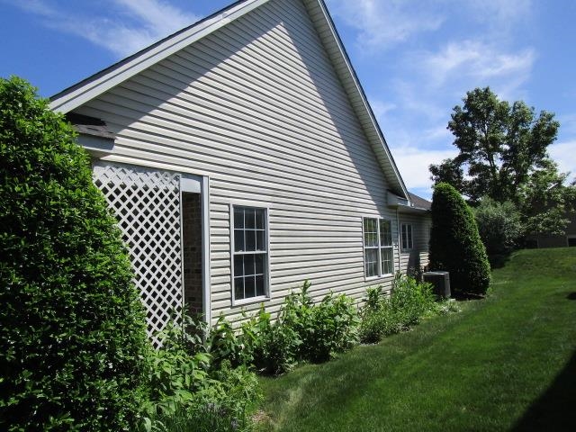 384 Hickory Grove Cir