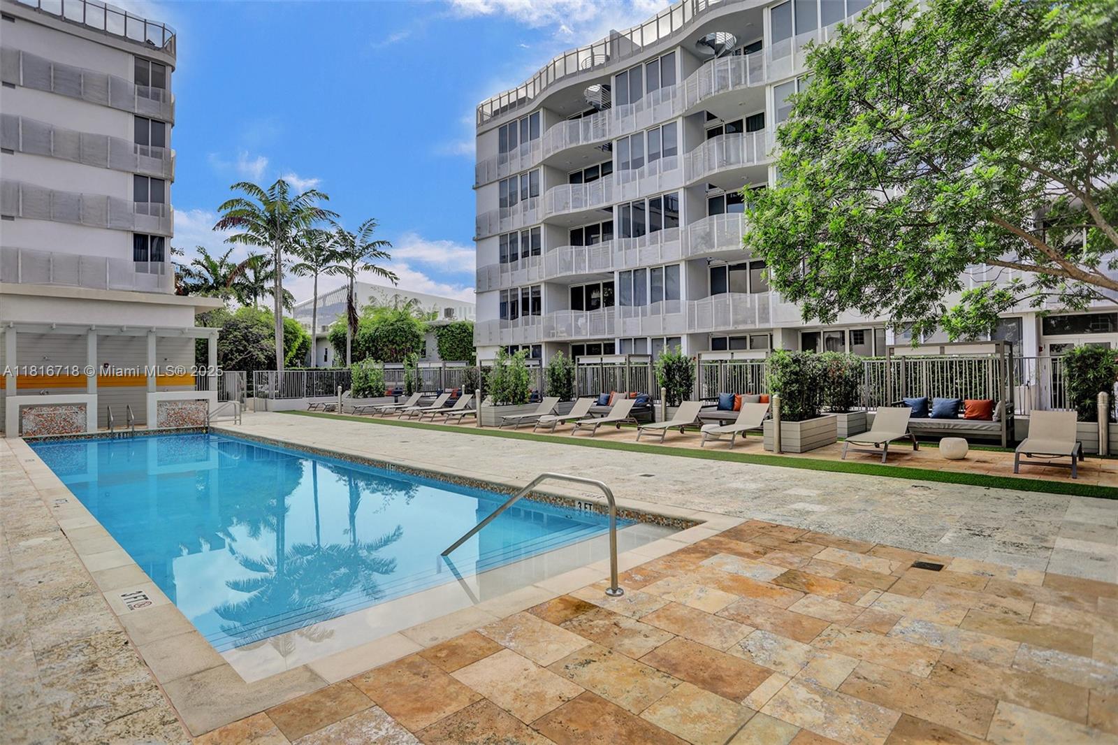 435 21st St #210, Miami Beach FL 33139