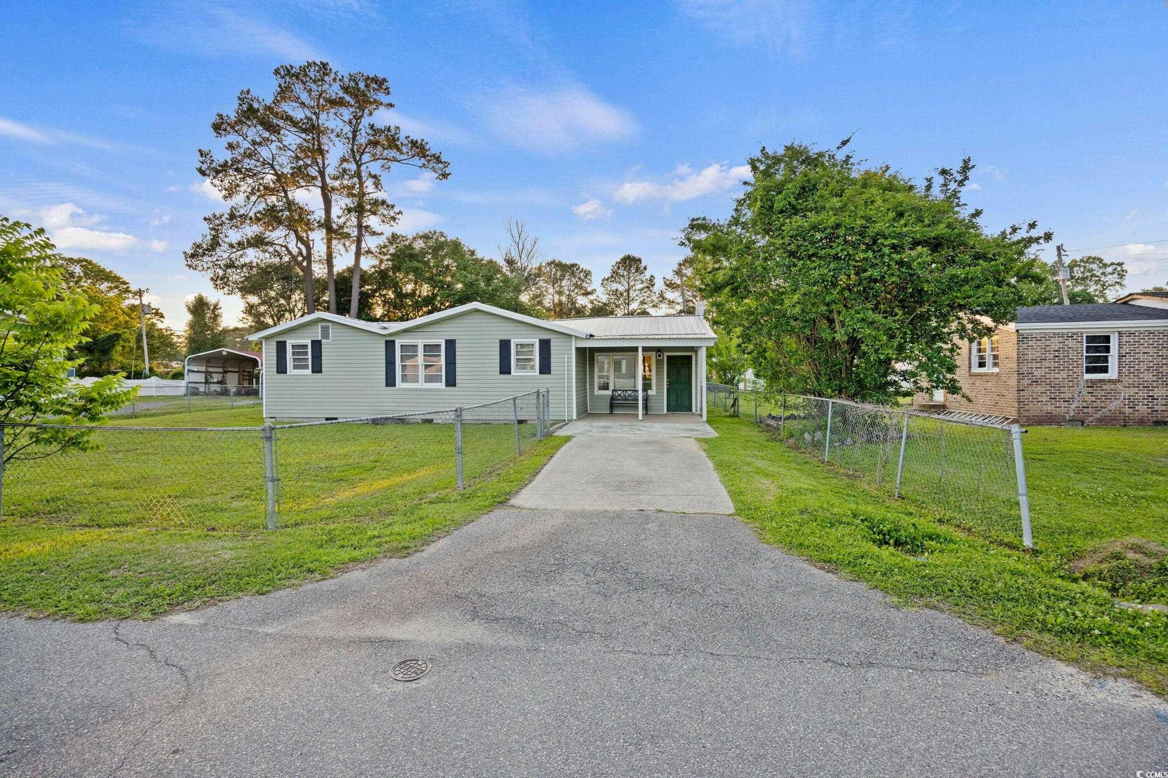 109 Plum Ln. Andrews, SC 29510
