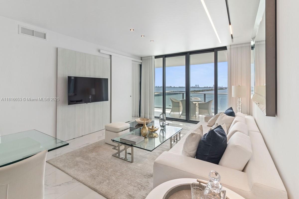 3131 NE 7th Ave #1702, Miami FL 33137