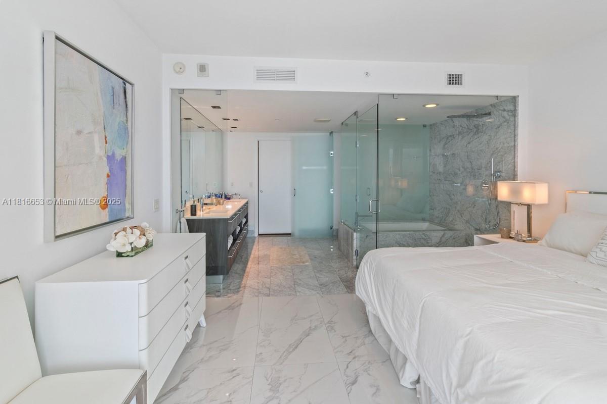 3131 NE 7th Ave #1702, Miami FL 33137