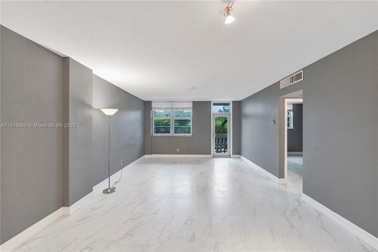 90 Edgewater Dr #305, Coral Gables, Florida image 13