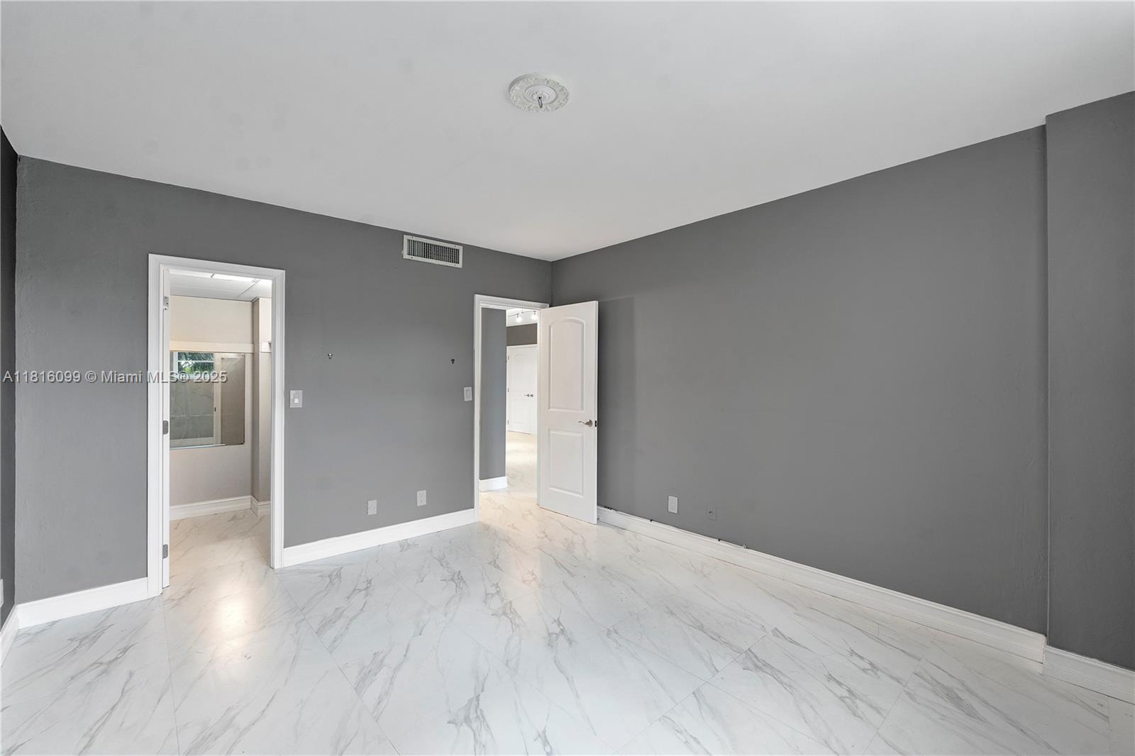 90 Edgewater Dr #305, Coral Gables, Florida image 14