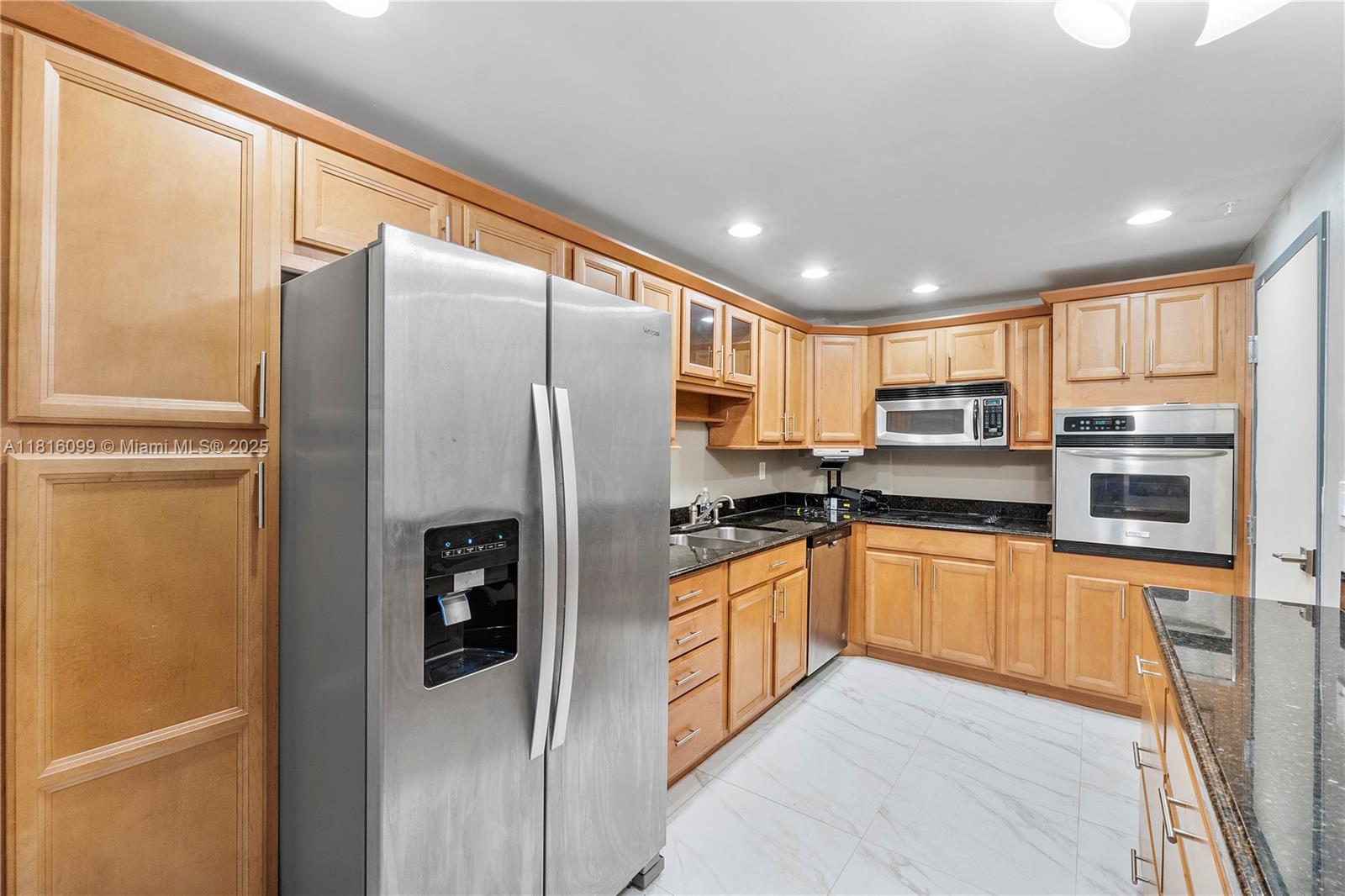 90 Edgewater Dr #305, Coral Gables, Florida image 5