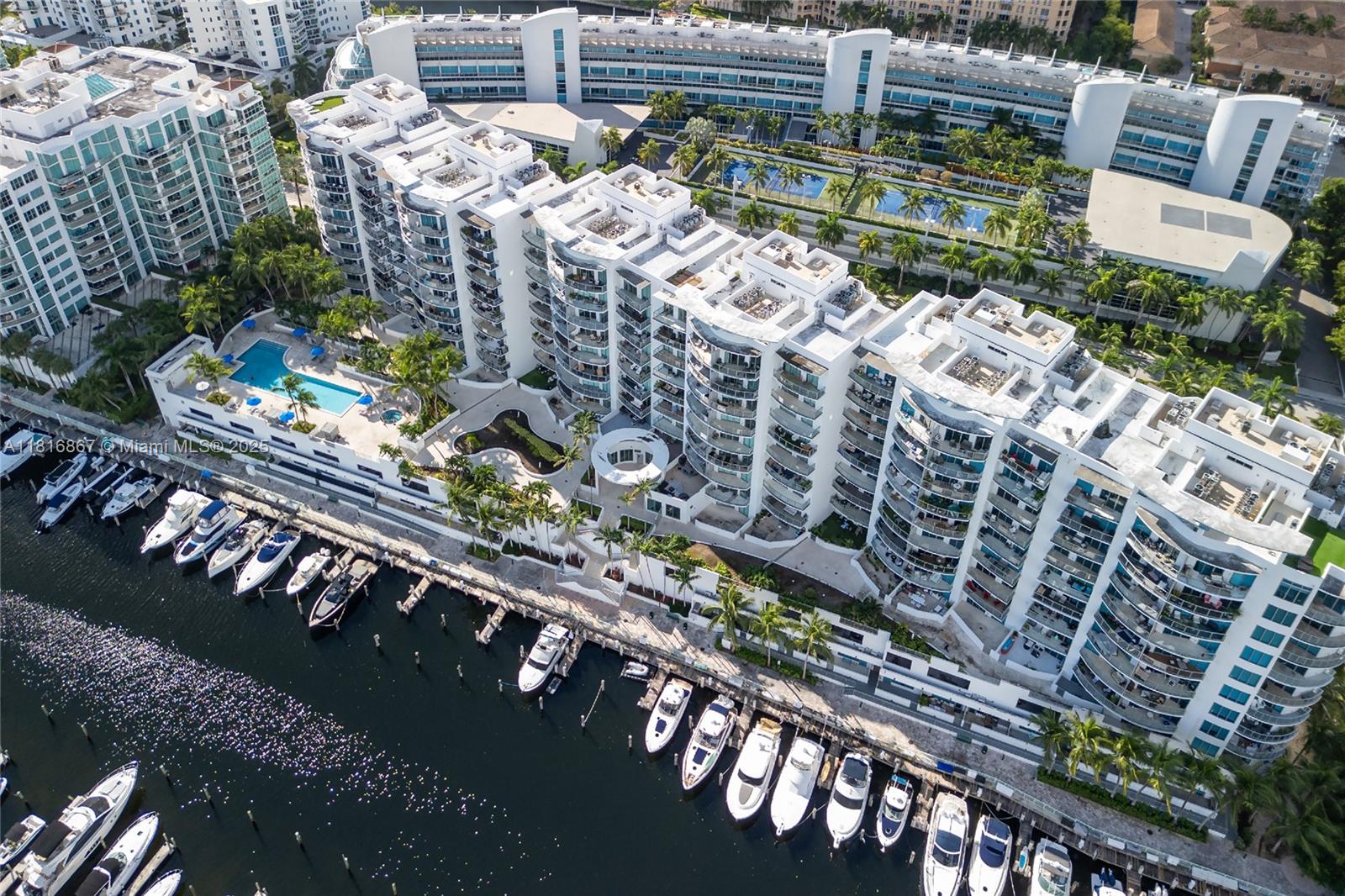 3029 NE 188th St #309, Aventura FL 33180