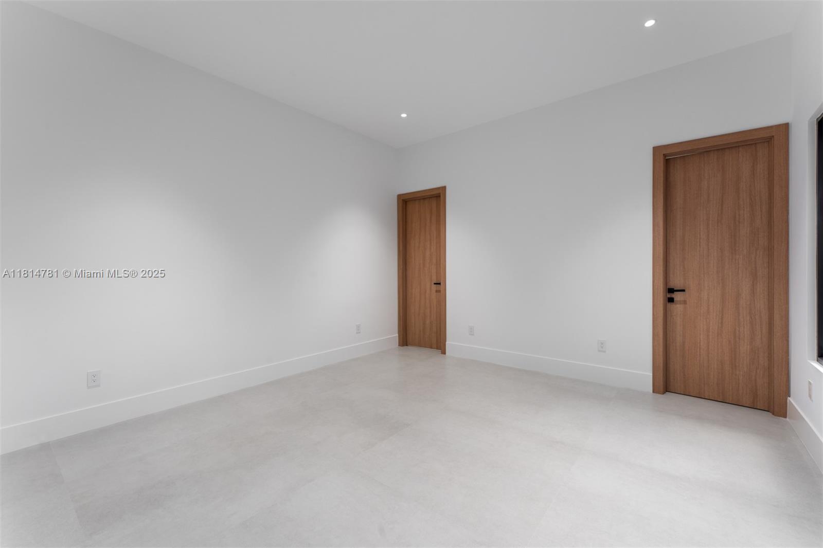 6730 SW 115th St, Pinecrest, Florida image 37
