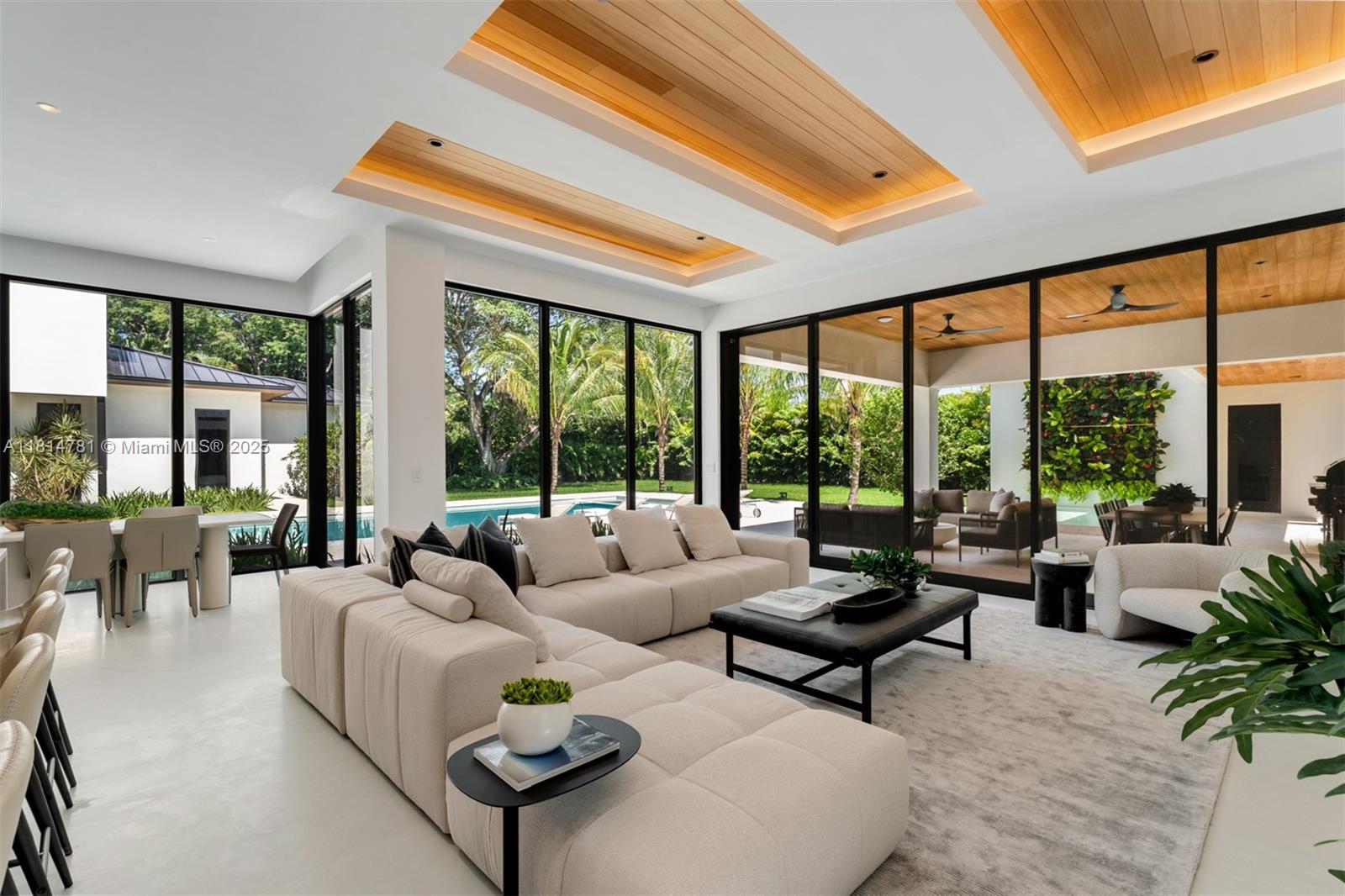 6730 SW 115th St, Pinecrest, Florida image 4