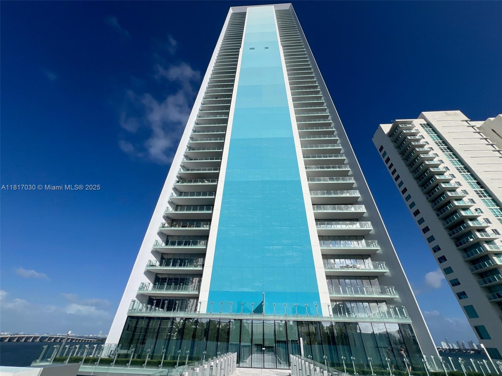 Condo for Sale in Miami, FL