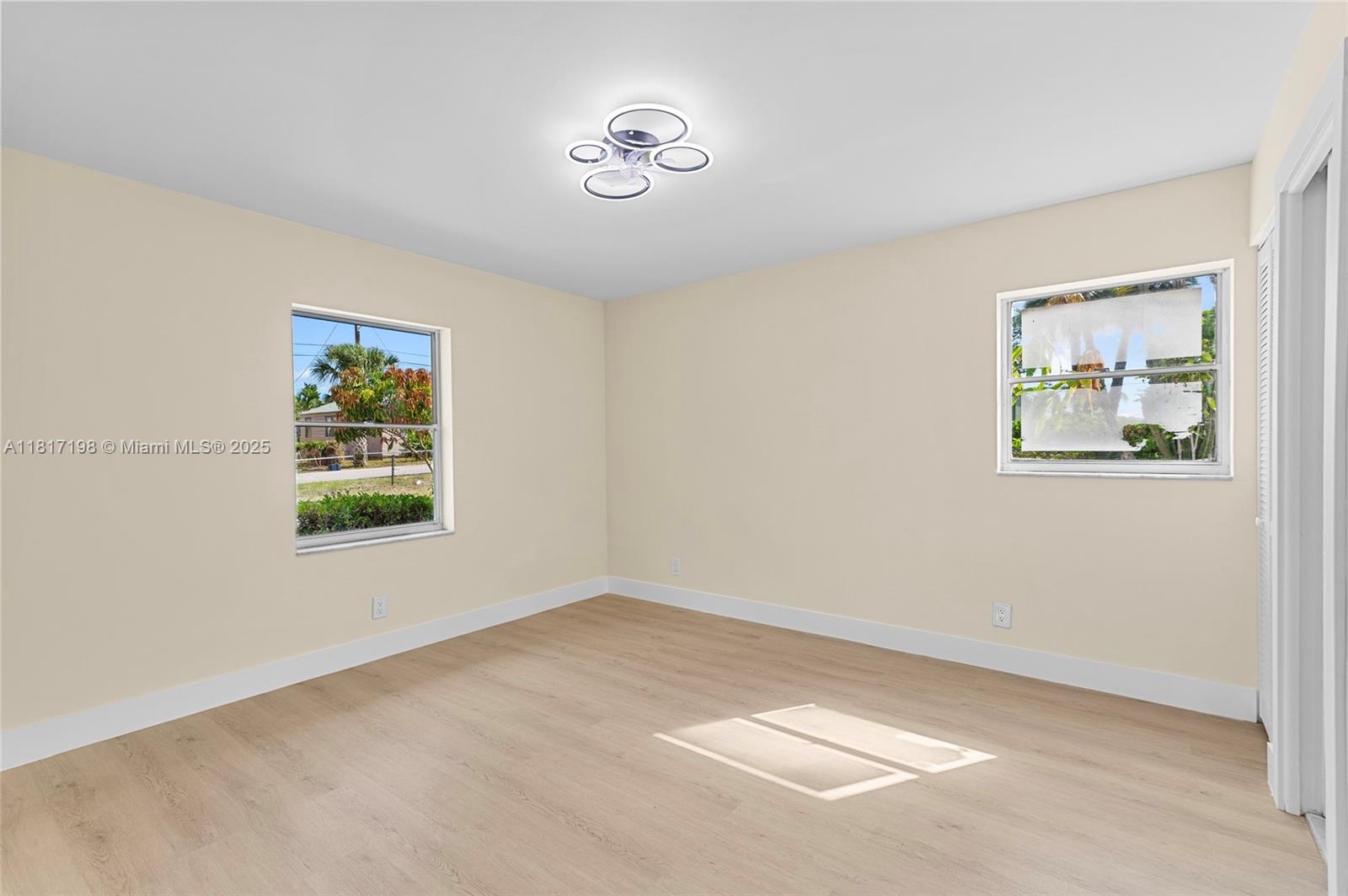 8510 SE Citrus Way, Hobe Sound, Florida image 12