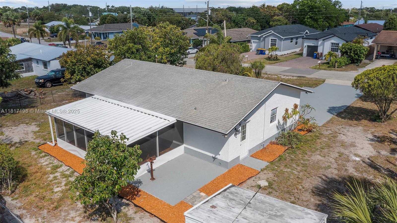 8510 SE Citrus Way, Hobe Sound, Florida image 30