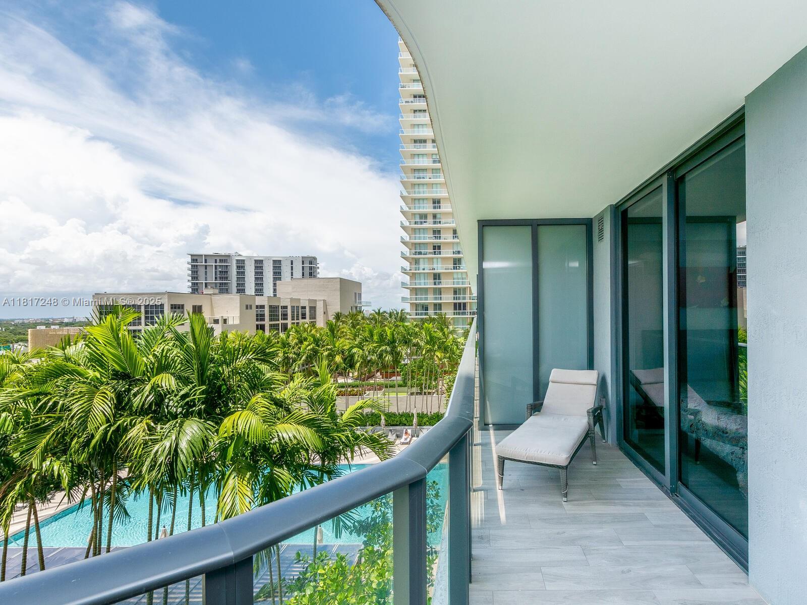 121 NE 34th St #1014, Miami FL 33137