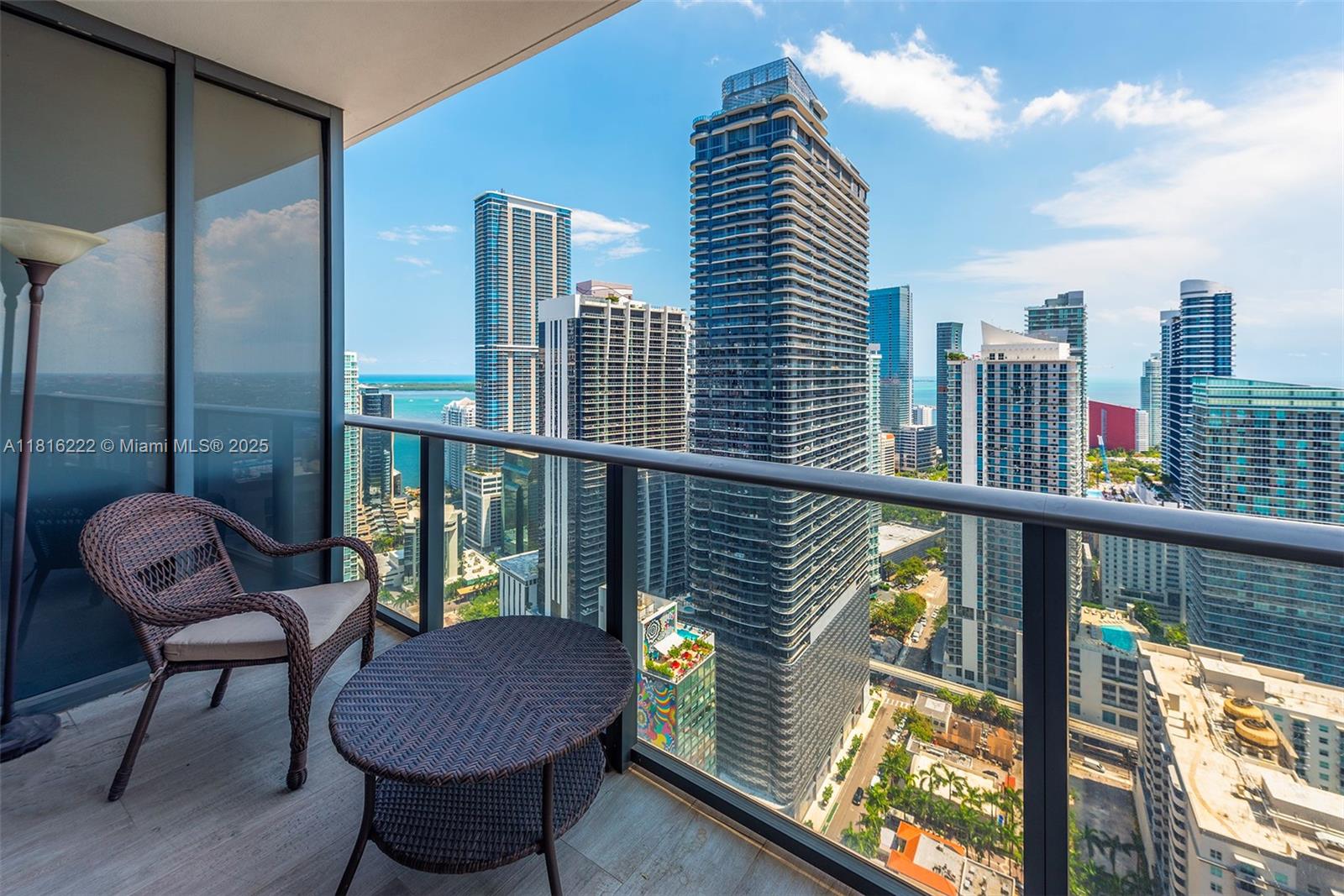 45 SW 9th St #4006, Miami FL 33130