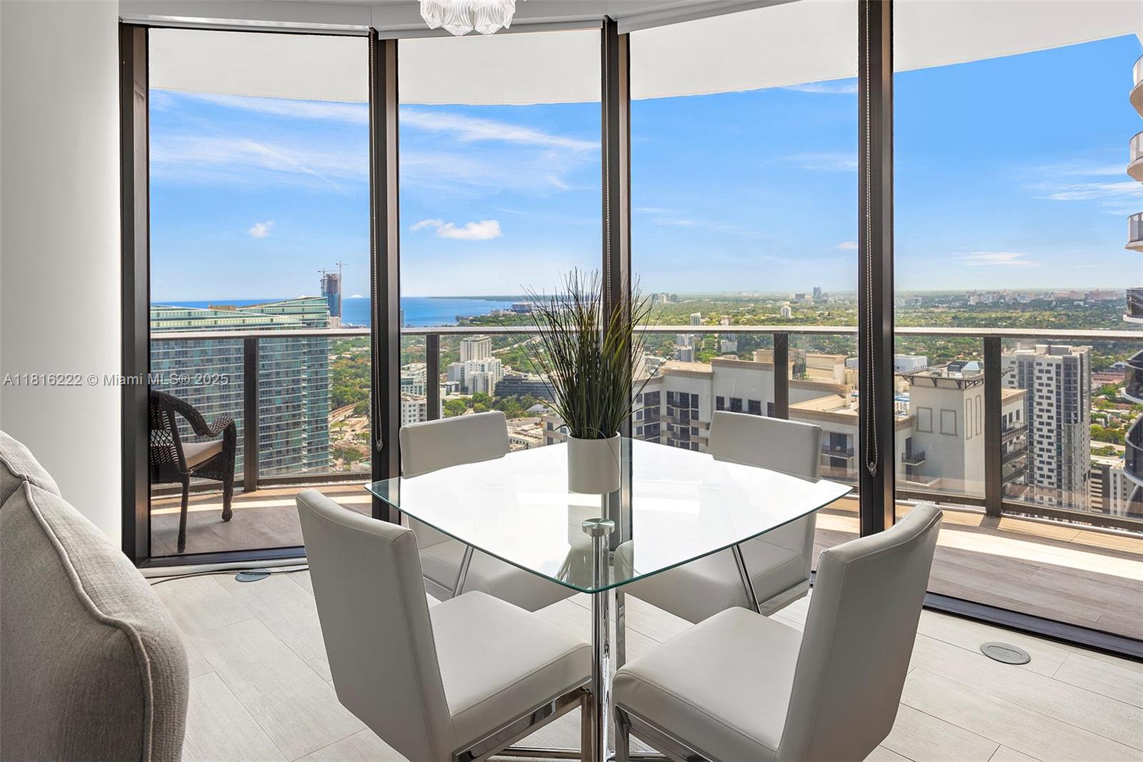 45 SW 9th St #4006, Miami FL 33130